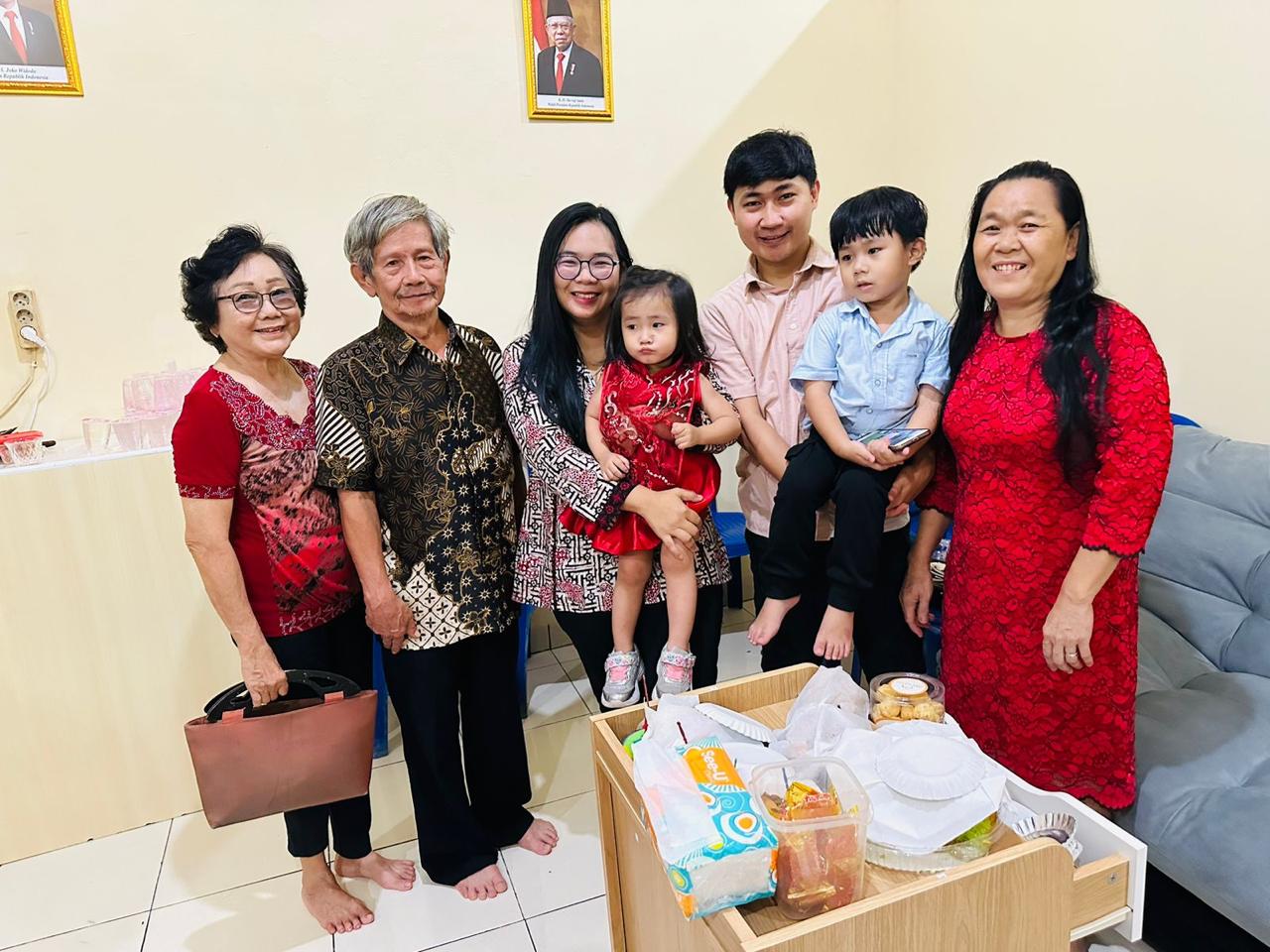 Peresmian Kantor Pertama
